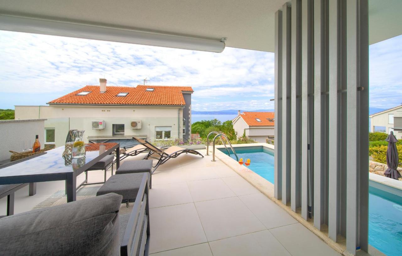 Villa Solis Lacus Modern Apartment - Private Heated Pool - Smart Tv Sky X - Free Parking Njivice Esterno foto