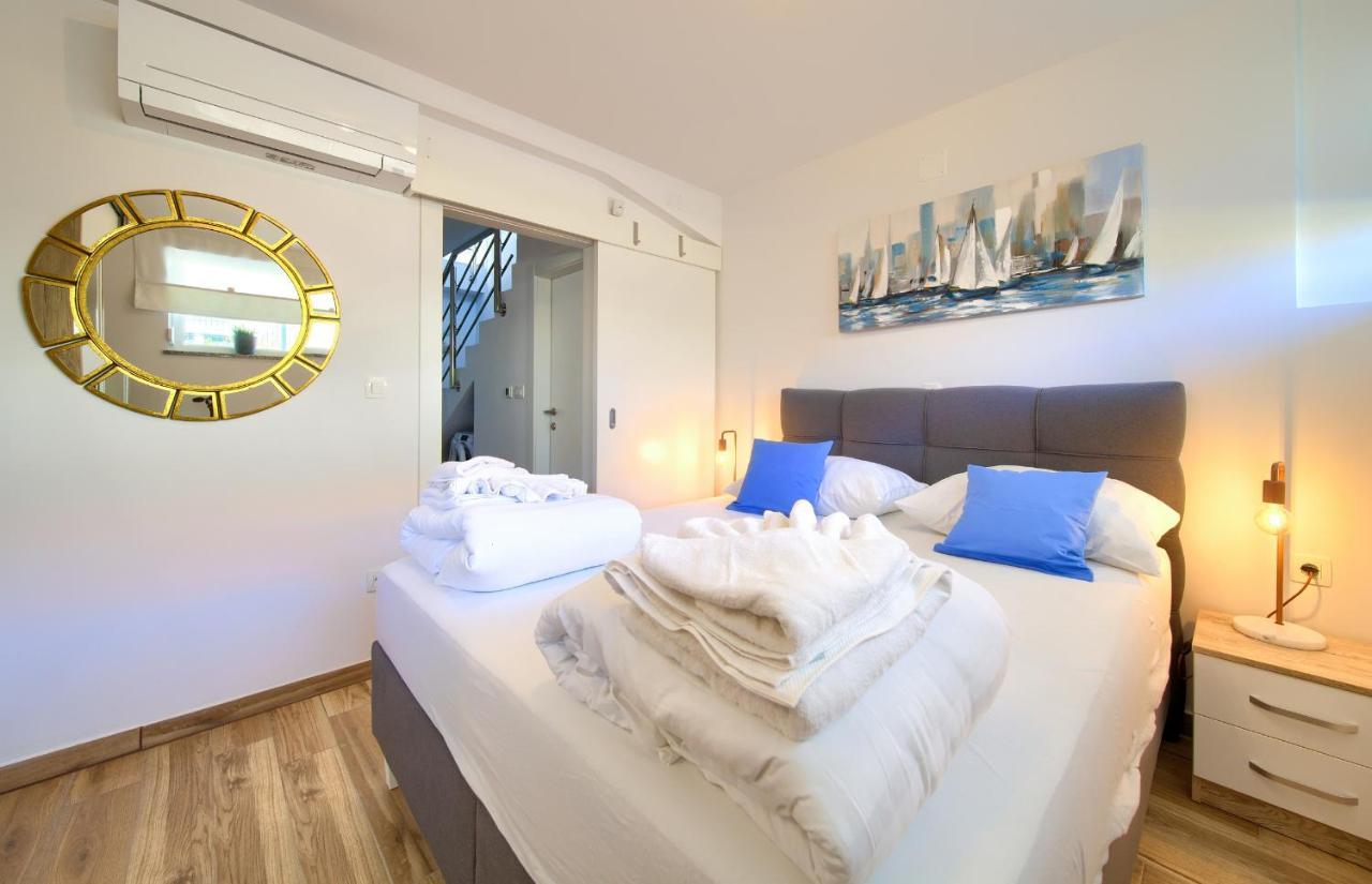 Villa Solis Lacus Modern Apartment - Private Heated Pool - Smart Tv Sky X - Free Parking Njivice Esterno foto